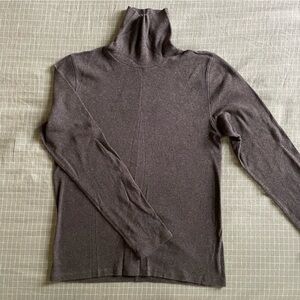 Everlane charcoal pima cotton turtleneck